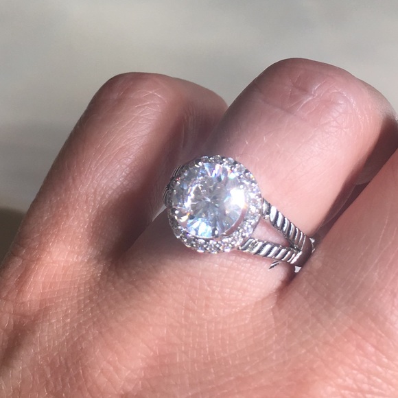 New fashion ring - Picture 2 of 6